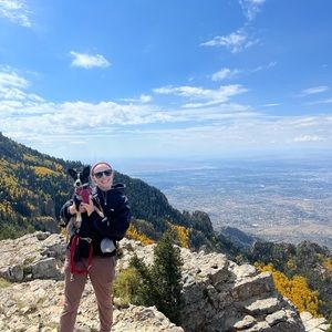 Meet your Posher, Abby